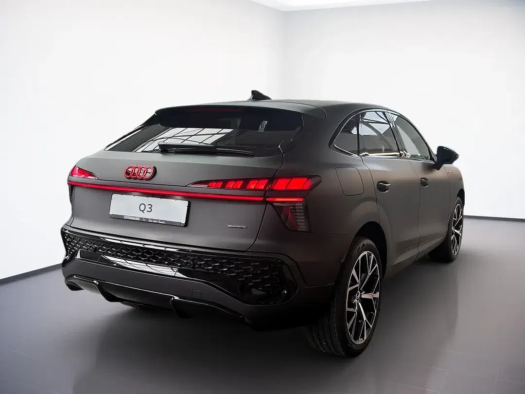 Audi Q3 TFSI S tronic quattro Sportback - Thumbnail 3