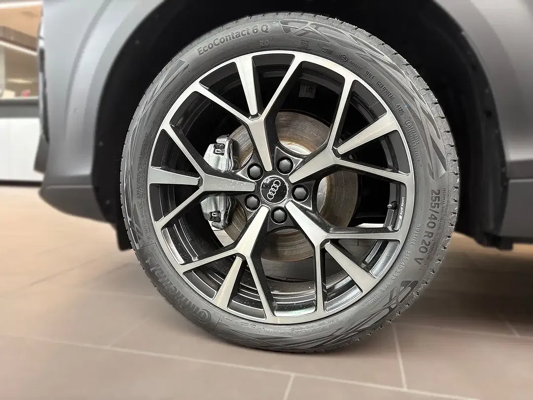 Audi Q3 TFSI S tronic quattro Sportback - Thumbnail 6
