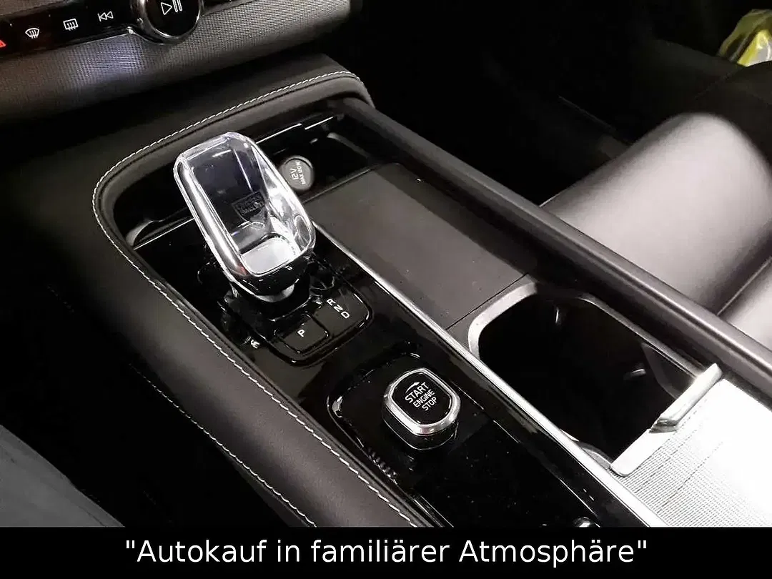Volvo XC90 T8 AWD Recharge Ultra Dark - Thumbnail 8