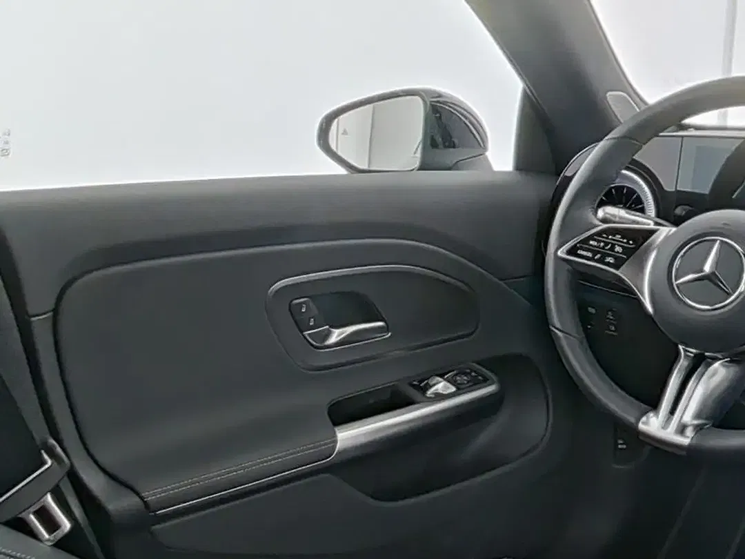 Mercedes-Benz CLA 250 EQ - Thumbnail 4