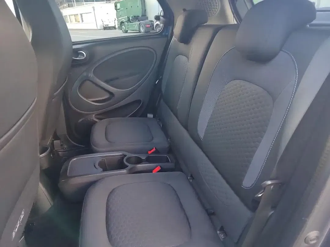 smart forFour - Thumbnail 9