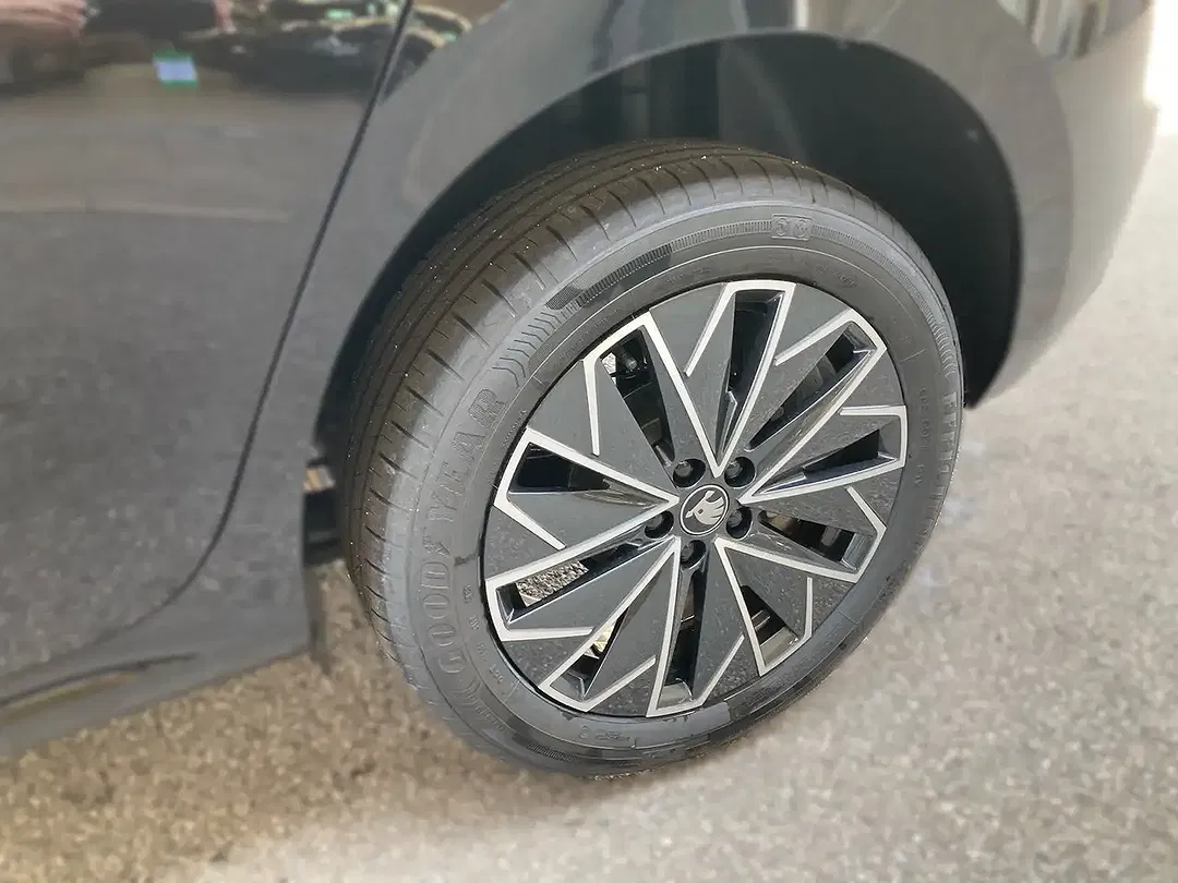 Skoda Kamiq 1.0 TSI DSG - Thumbnail 6