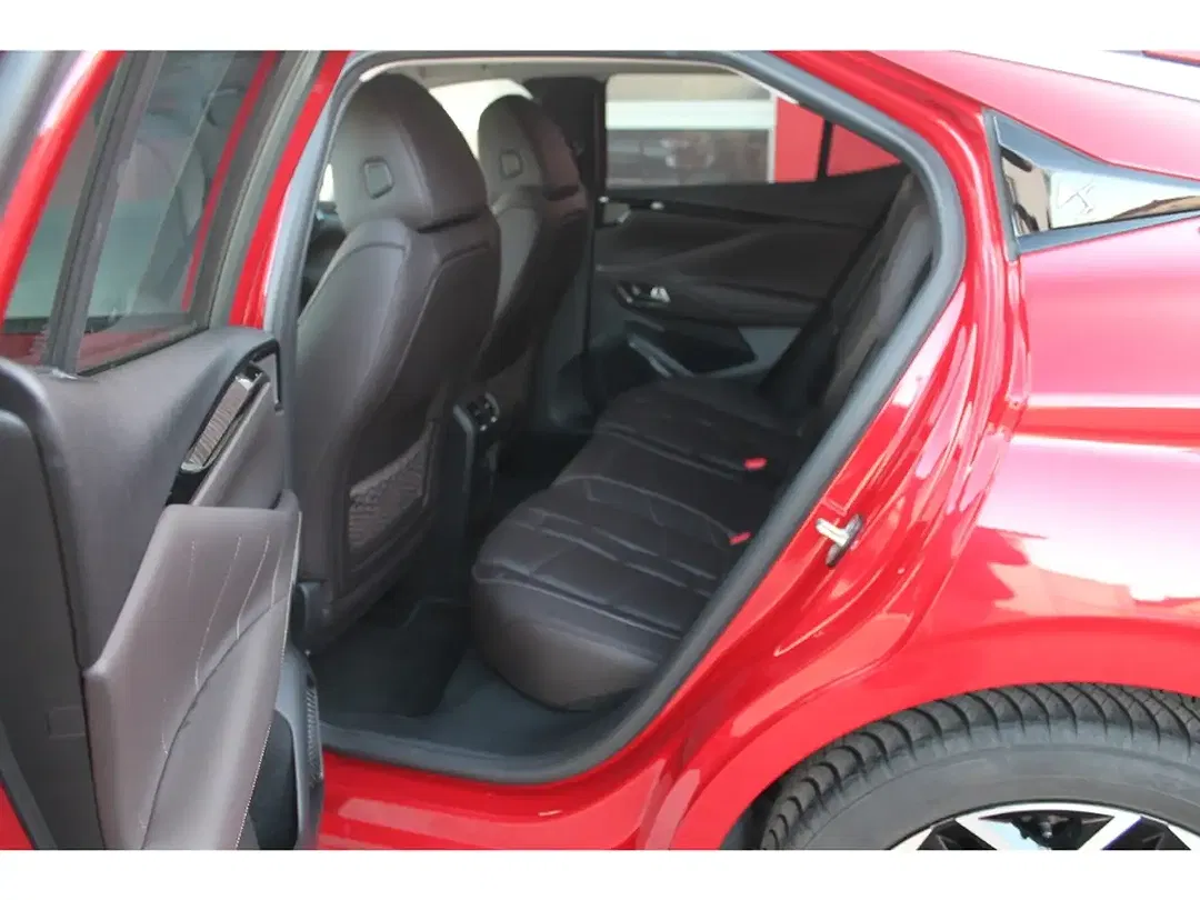 DS Automobiles DS 4 - Thumbnail 8