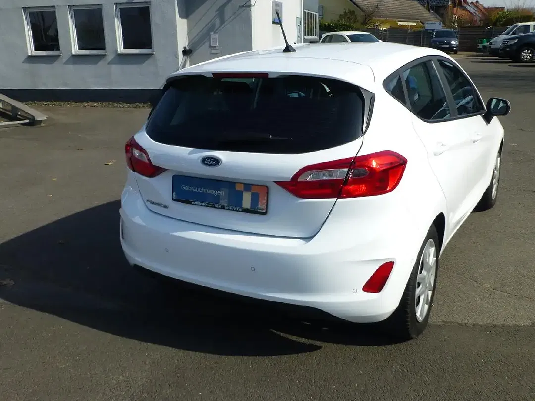 Ford Fiesta Cool & Connect - Thumbnail 5
