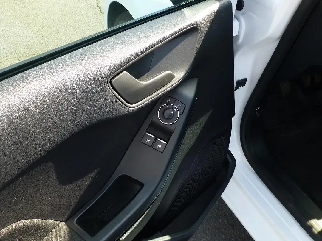 Ford Fiesta Cool & Connect - Thumbnail 7