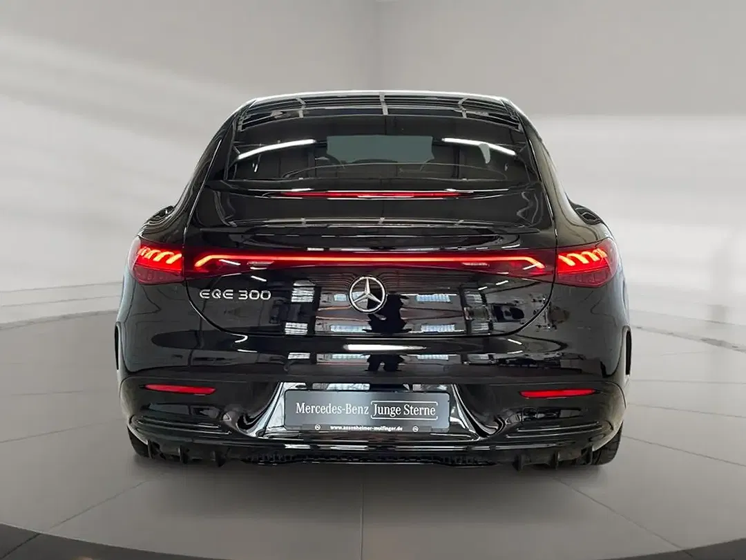Mercedes-Benz EQE 300 AMG AIRMATIC Night - Thumbnail 4