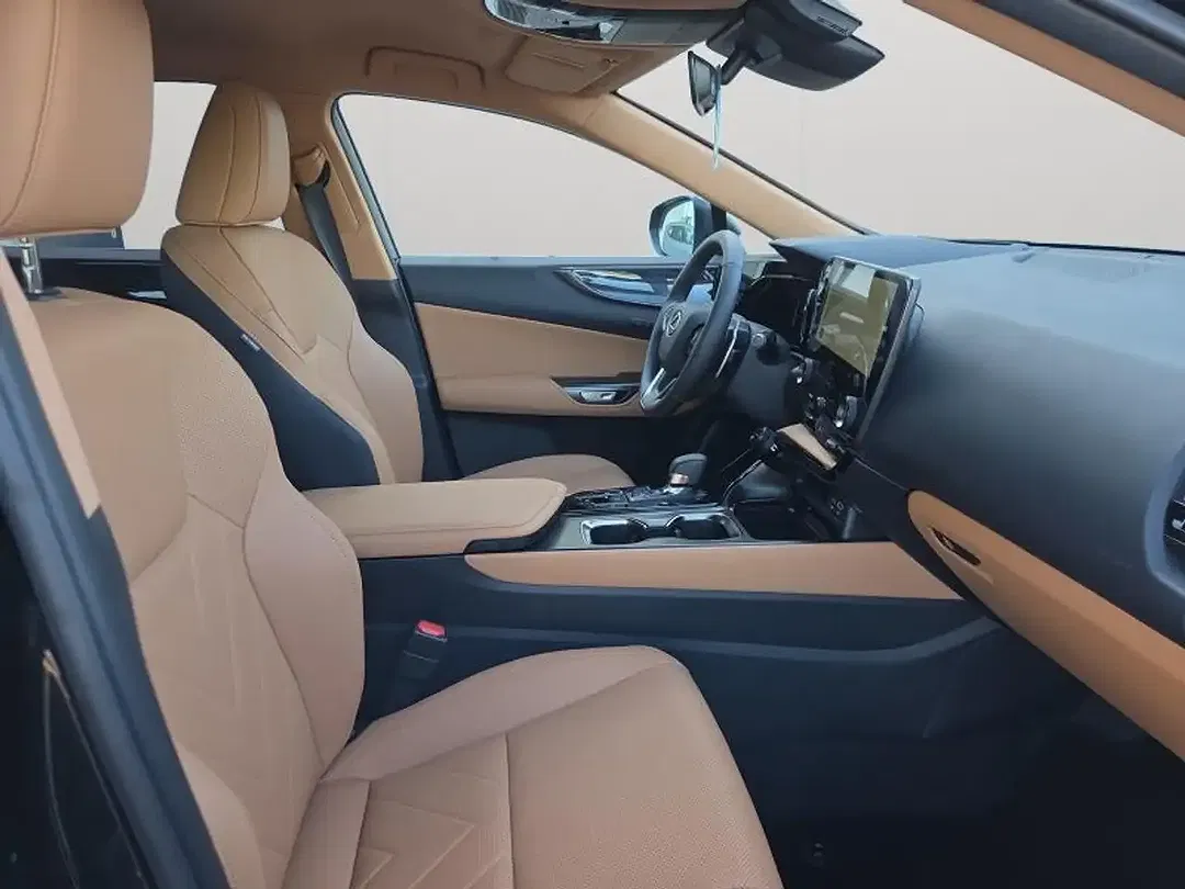 Lexus NX 350h Hybrid Executive Line - Thumbnail 10