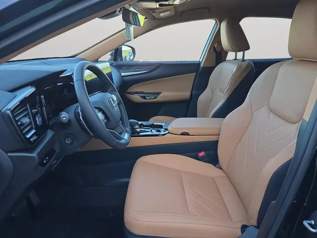 Lexus NX 350h Hybrid Executive Line - Thumbnail 12
