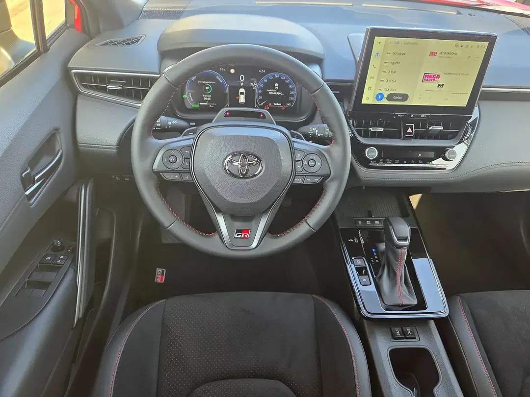 Toyota Corolla Cross GR Sport - Thumbnail 9