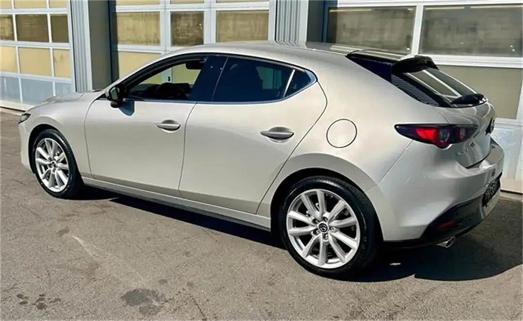 Mazda 3 e-SKYACTIV Exclusive-Line Design - Thumbnail 3
