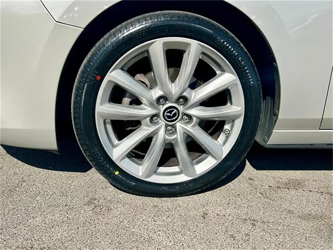 Mazda 3 e-SKYACTIV Exclusive-Line Design - Thumbnail 4