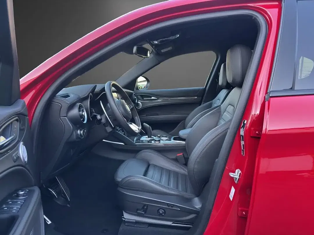Alfa Romeo Quadrifoglio - Thumbnail 7