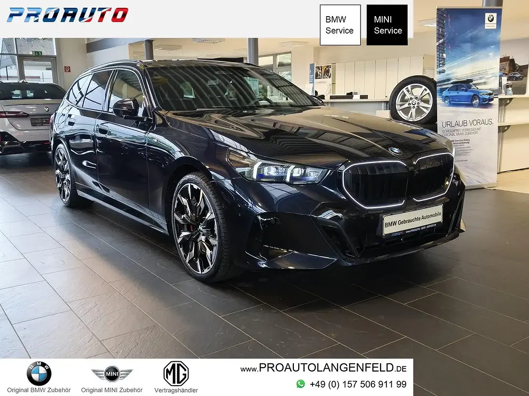 BMW 520 Touring M Sport Pro - Thumbnail 1