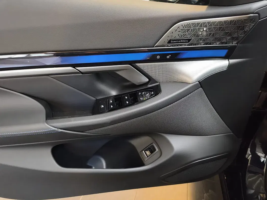 BMW 520 Touring M Sport Pro - Thumbnail 8