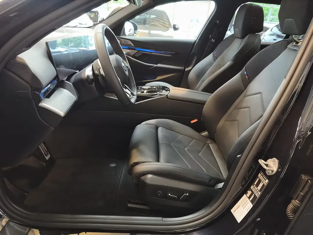 BMW 520 Touring M Sport Pro - Thumbnail 9