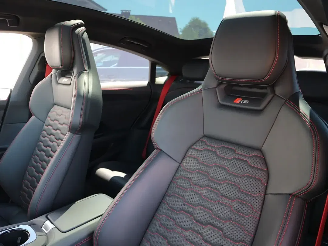 Audi RS e-tron GT quattro - Thumbnail 12