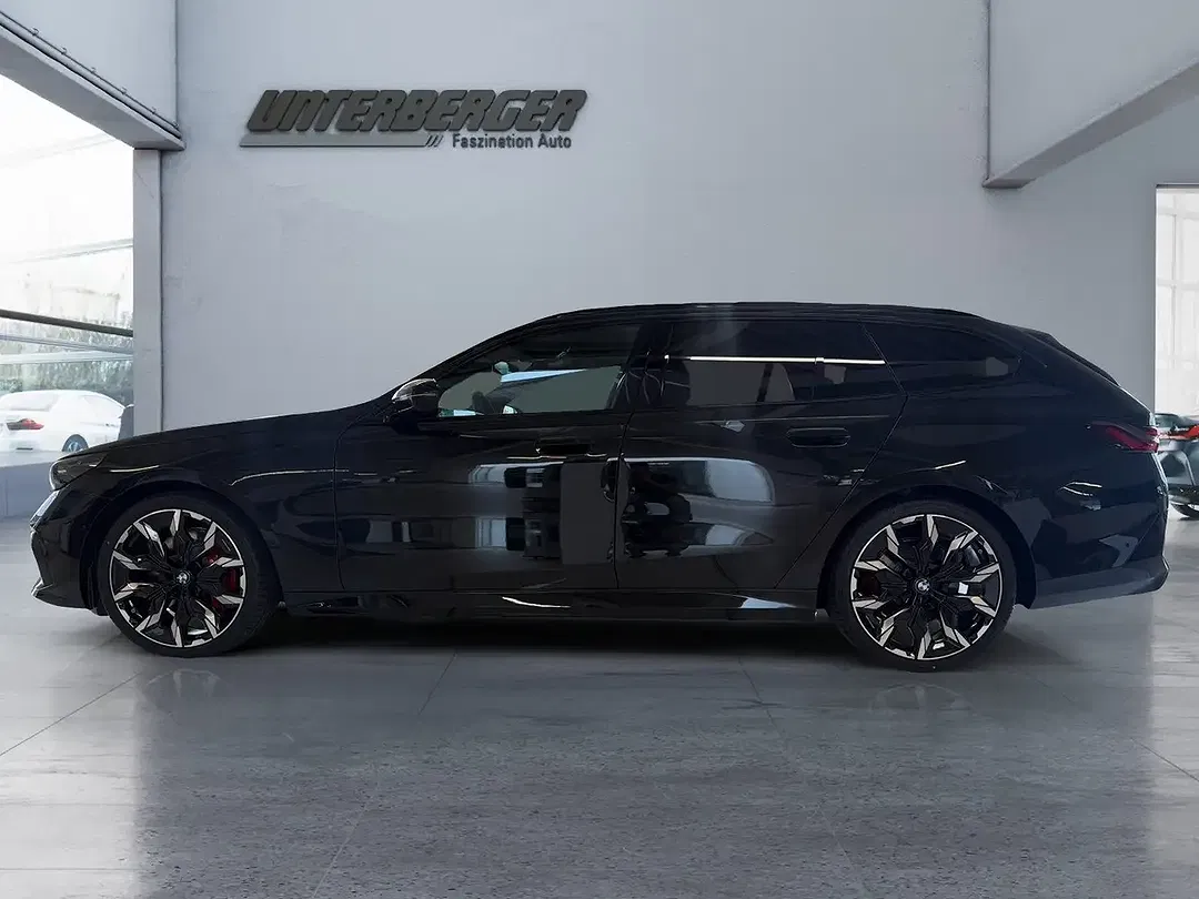 BMW 540 xDrive Touring M Sport Pro - Thumbnail 3