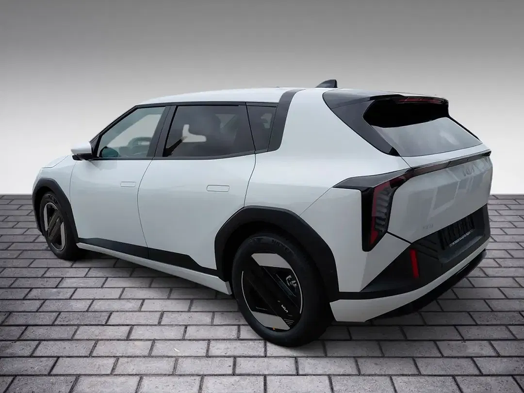 Kia EV4 81.4 kWh Earth - Thumbnail 4