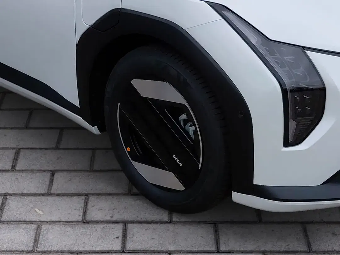 Kia EV4 81.4 kWh Earth - Thumbnail 7