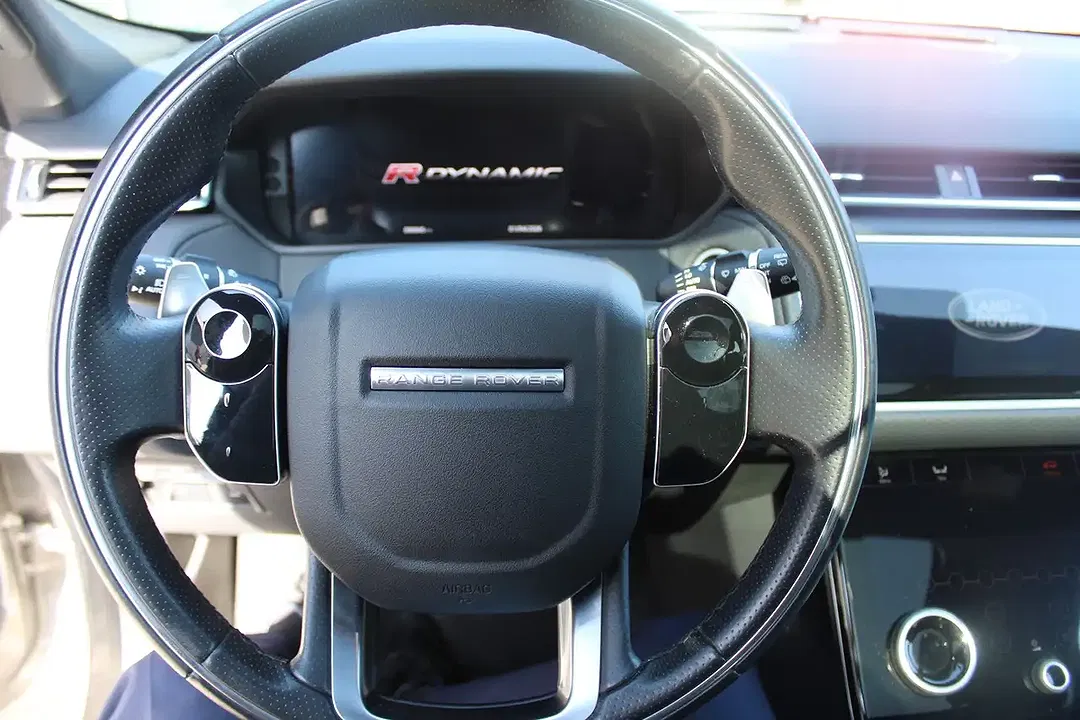 Land Rover Range Rover Velar R-Dynamic SE - Thumbnail 13