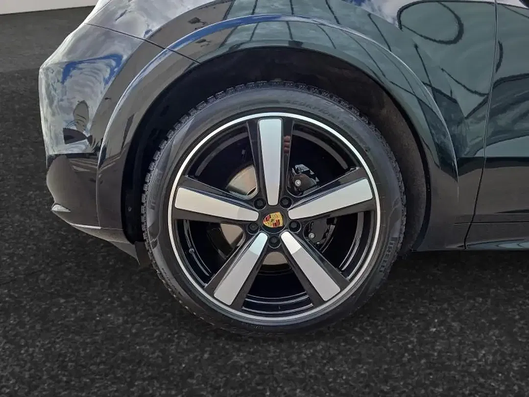 Porsche Cayenne - Thumbnail 9