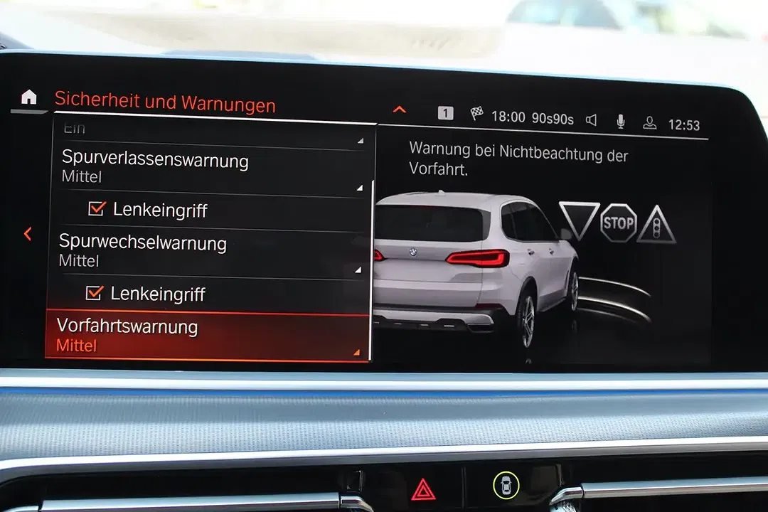 BMW X5 - Thumbnail 10