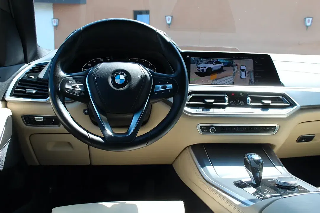 BMW X5 - Thumbnail 3