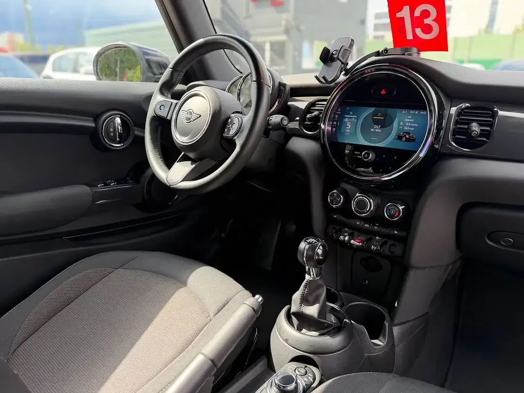 MINI Cooper 1.5 Essential Trim - Thumbnail 14