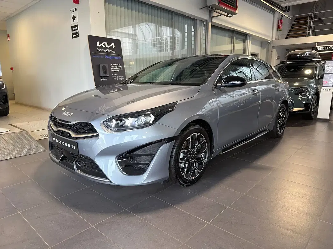 Kia ProCeed / pro_cee'd 1.5 T-GDI DCT GT-Line - foto 1