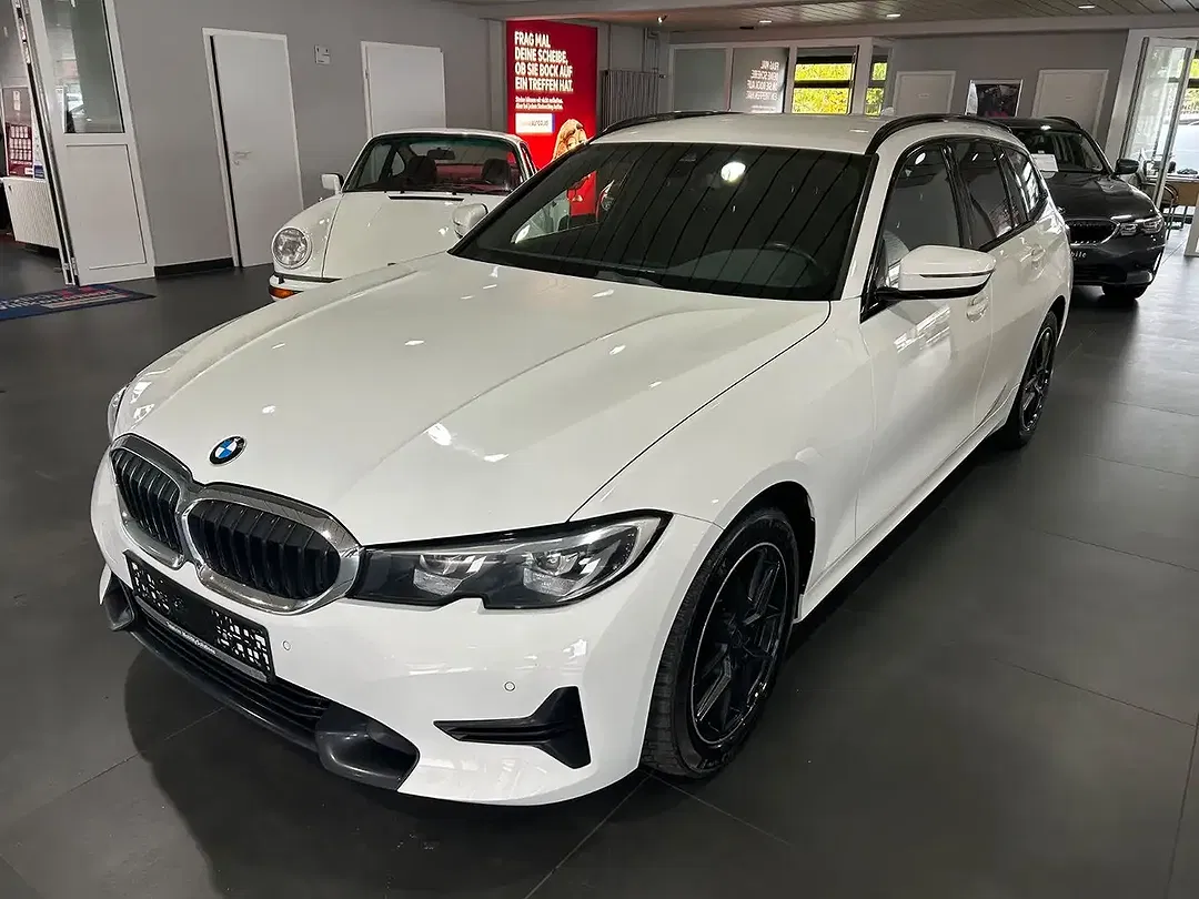 BMW 320 AUT xDrive Touring Sport Line - Thumbnail 1