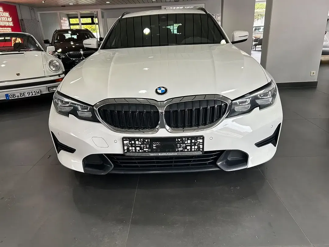 BMW 320 AUT xDrive Touring Sport Line - Thumbnail 2