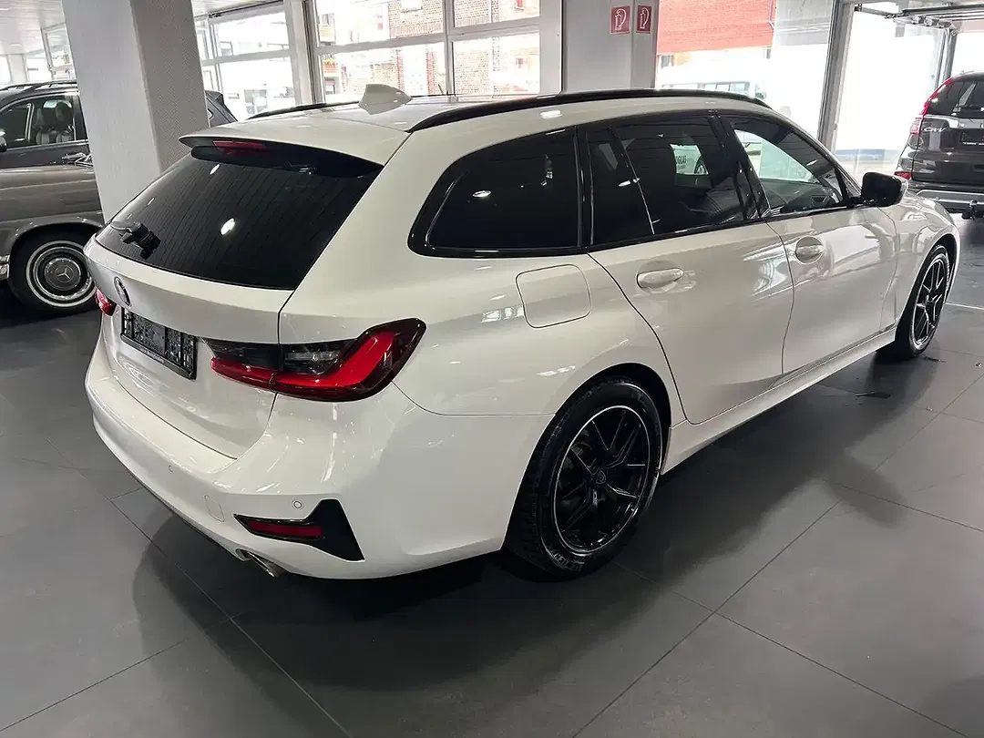 BMW 320 AUT xDrive Touring Sport Line - Thumbnail 4