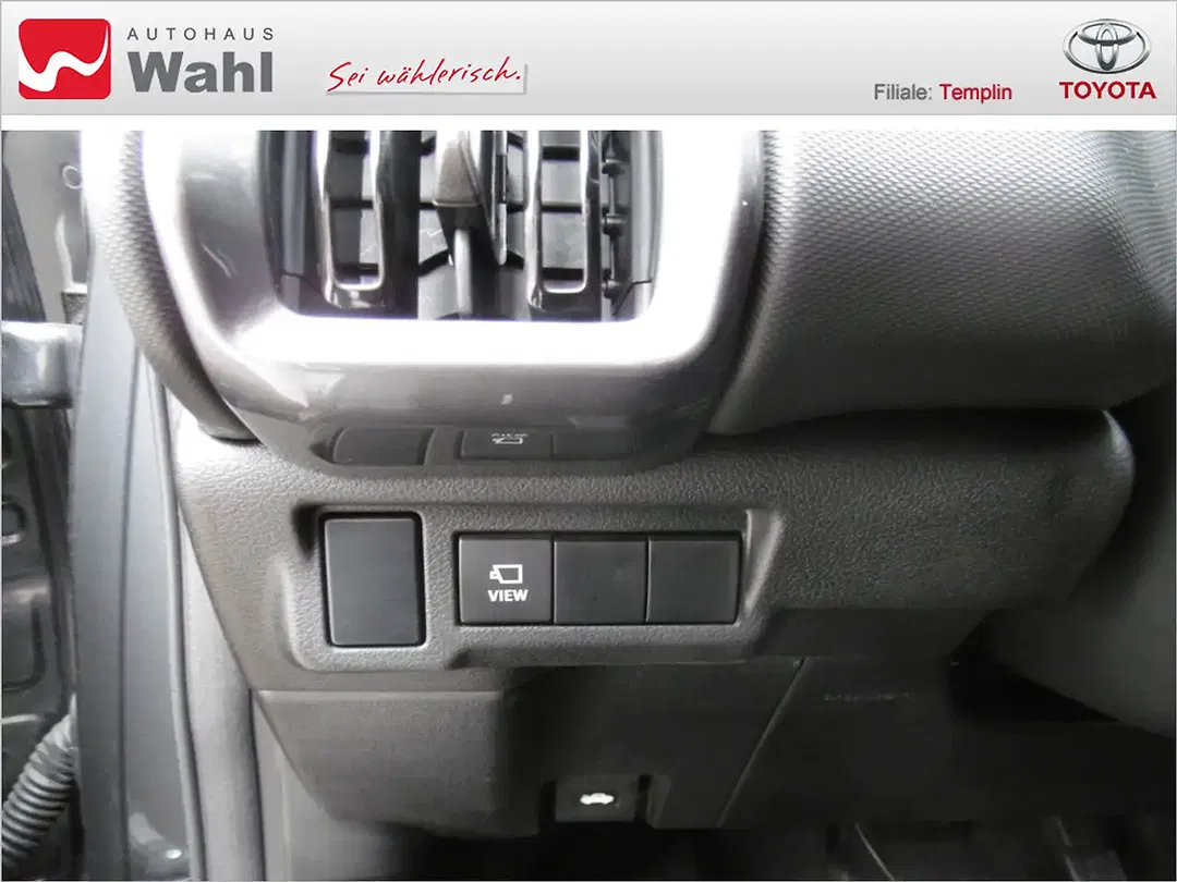 Toyota Urban Cruiser Lounge - Thumbnail 10