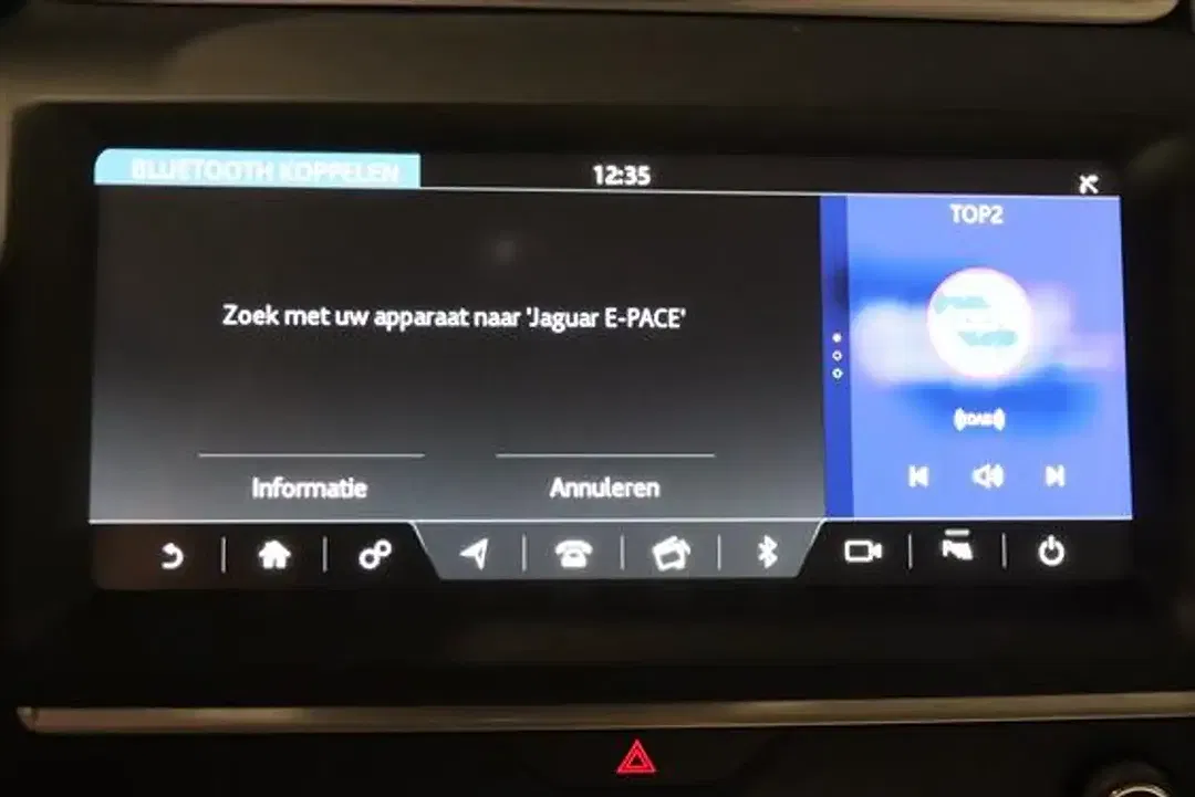 Jaguar E-Pace P200 2.0 4x4 - Thumbnail 10