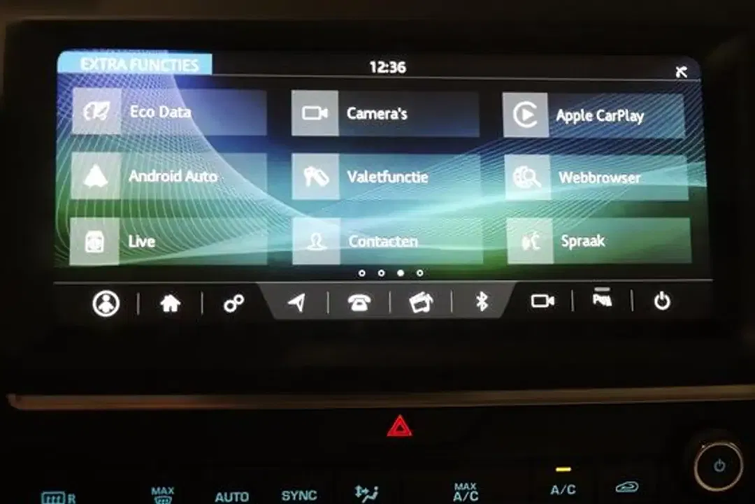 Jaguar E-Pace P200 2.0 4x4 - Thumbnail 12