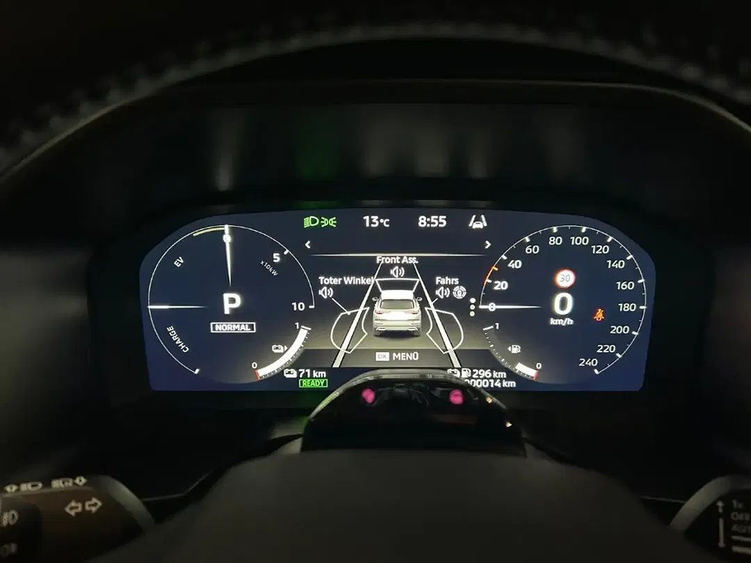 Mitsubishi Outlander Plus - Thumbnail 13