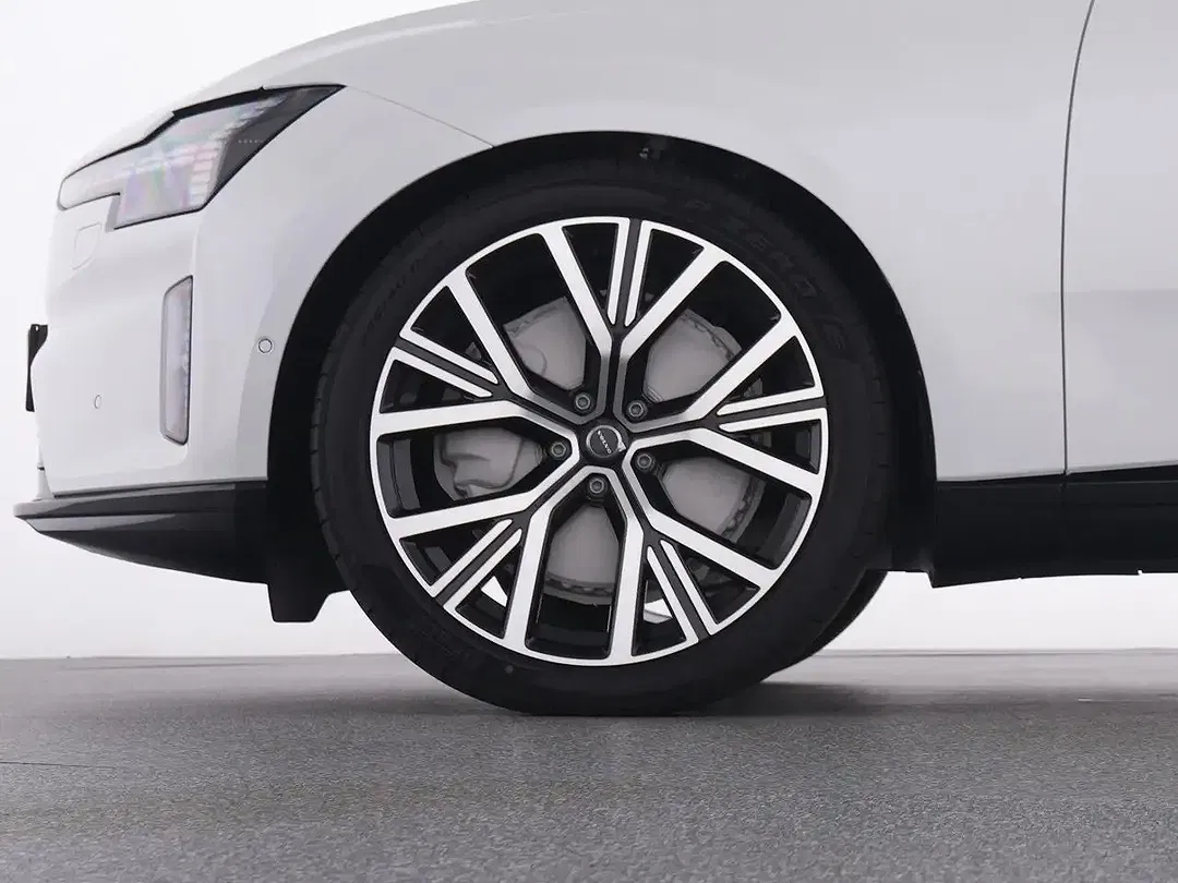 Volvo ES90 Extended Range Ultra - Thumbnail 19