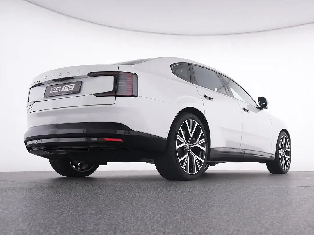 Volvo ES90 Extended Range Ultra - Thumbnail 7