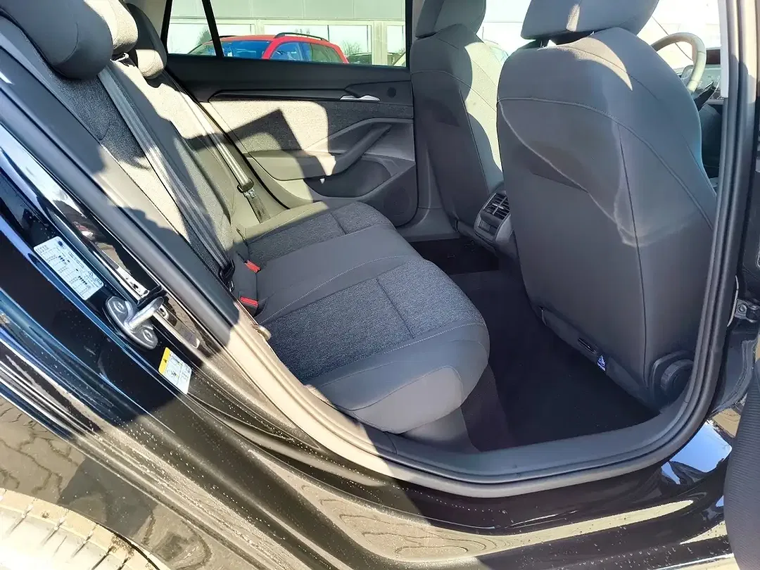 Skoda Superb 1.5 TSI Combi Essence - Thumbnail 8