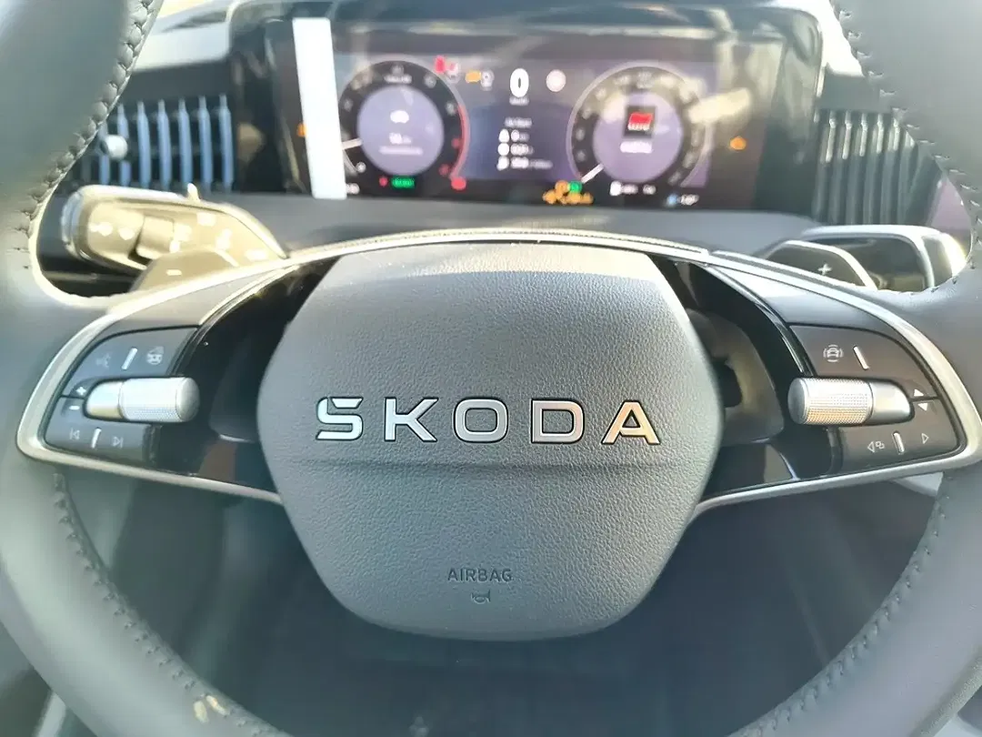 Skoda Superb 1.5 TSI Combi Essence - Thumbnail 9