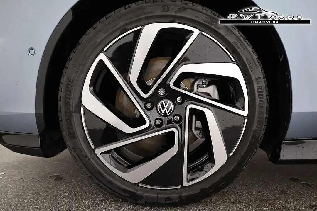 Volkswagen ID.7 Pro Black Edition - Thumbnail 13