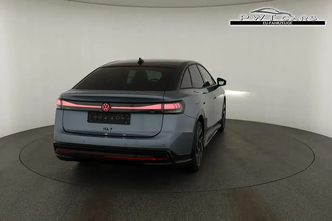 Volkswagen ID.7 Pro Black Edition - foto 15