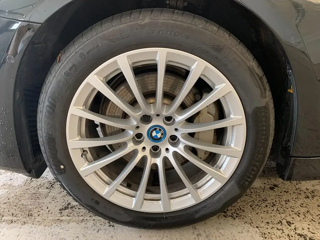 BMW 530 Touring Pro - Thumbnail 3