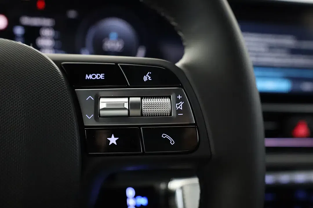 Hyundai IONIQ 6 4WD - Thumbnail 13