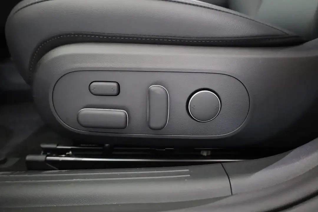 Hyundai IONIQ 6 4WD - Thumbnail 7