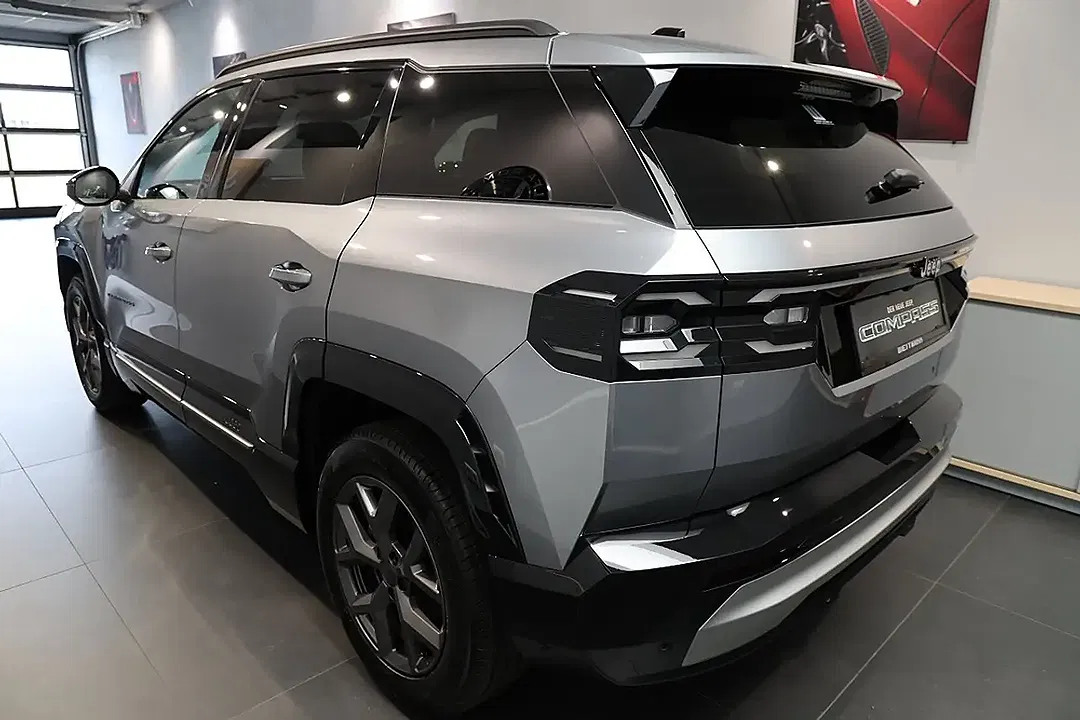 Jeep Compass 1.2 e-Hybrid DCT Edition - Thumbnail 4