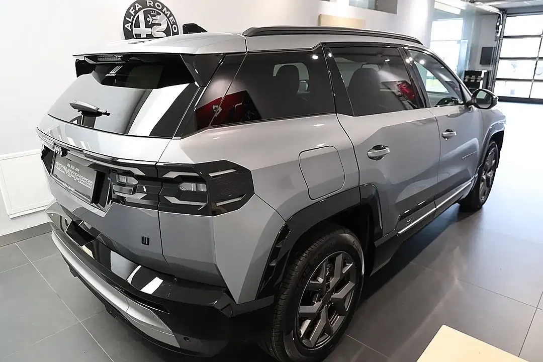 Jeep Compass 1.2 e-Hybrid DCT Edition - Thumbnail 5