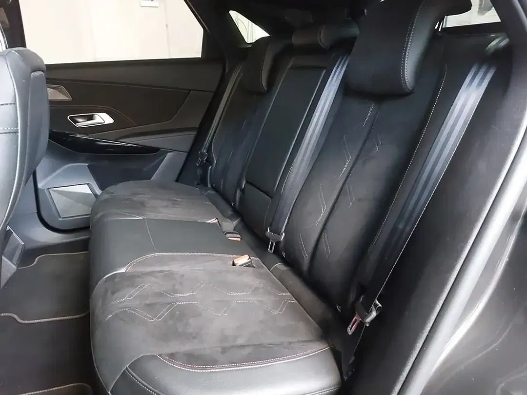 DS Automobiles DS 7 Crossback - Thumbnail 10