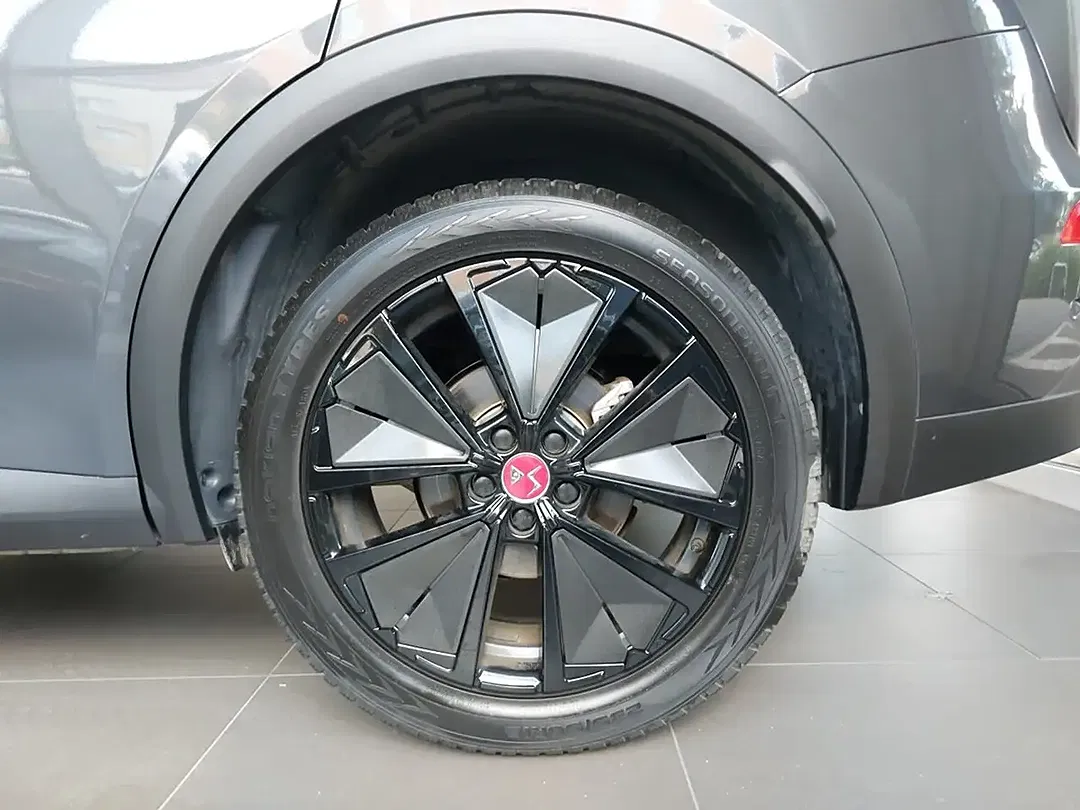 DS Automobiles DS 7 Crossback - Thumbnail 11