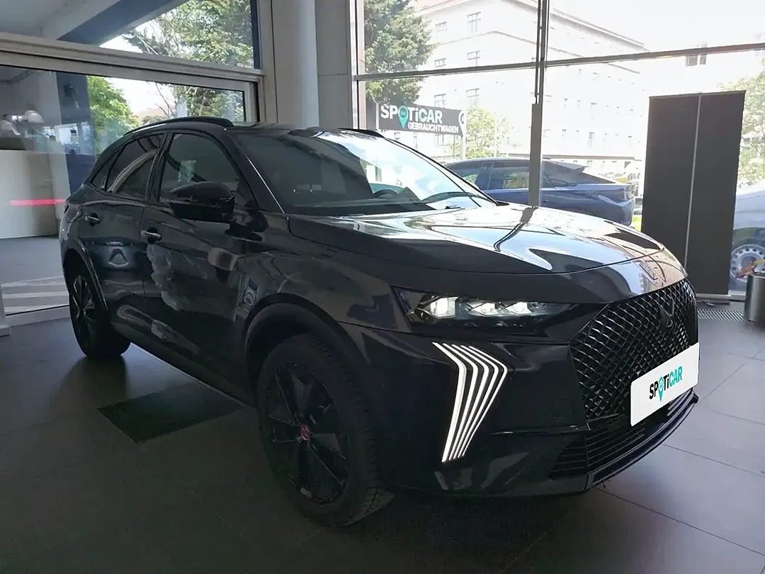 DS Automobiles DS 7 Crossback - Thumbnail 3